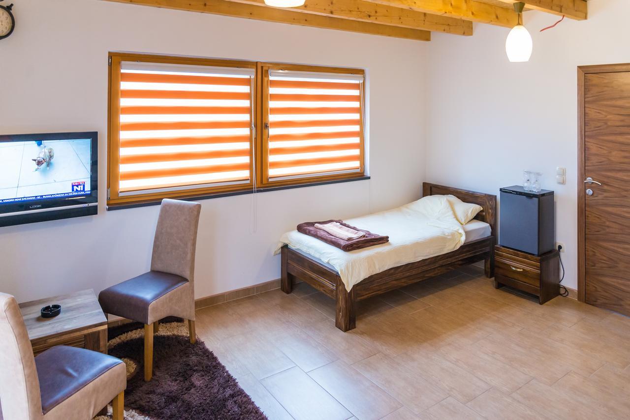 Motel Orhideja Donji Vakuf ภายนอก รูปภาพ