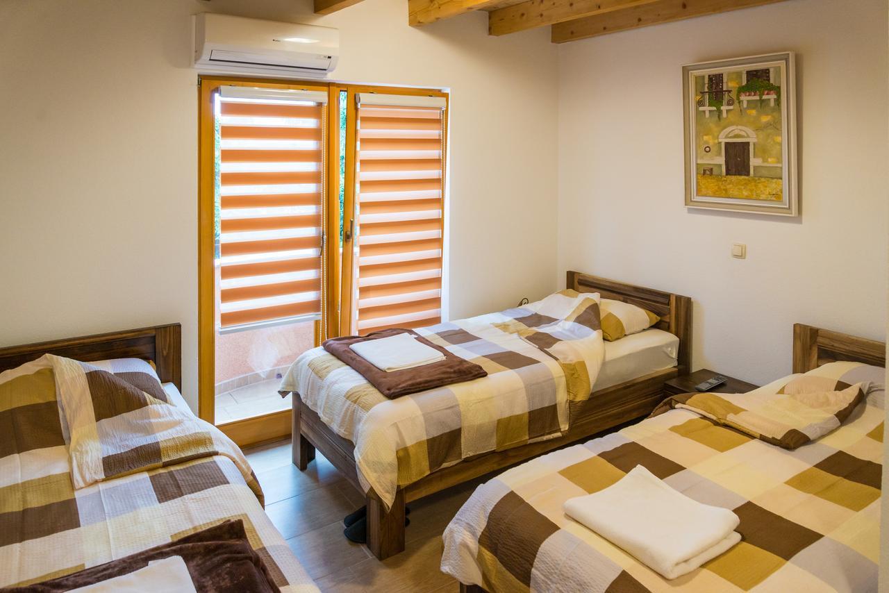 Motel Orhideja Donji Vakuf ภายนอก รูปภาพ