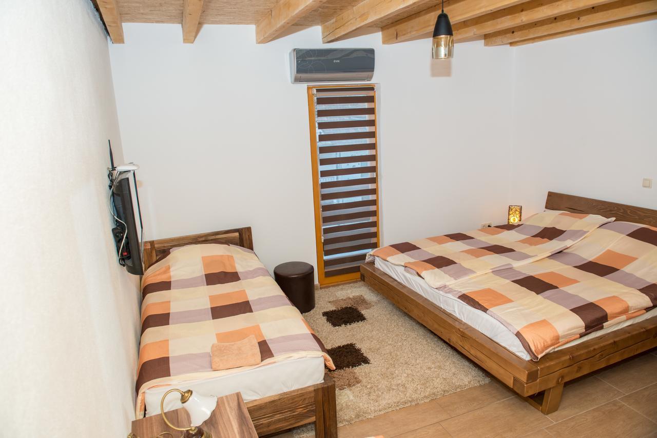 Motel Orhideja Donji Vakuf ภายนอก รูปภาพ